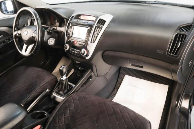 Kia Ceed I Рестайлинг с пробегом 2010 года, цена 579 000 рублей, 237000 км, универсал, Автокод Объявления