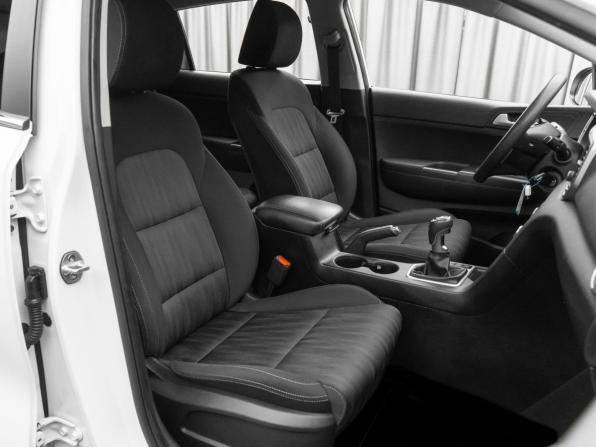 Kia Sportage IV Рестайлинг с пробегом 2018 года, цена 1 650 000 рублей, 180534 км, внедорожник, Автокод Объявления