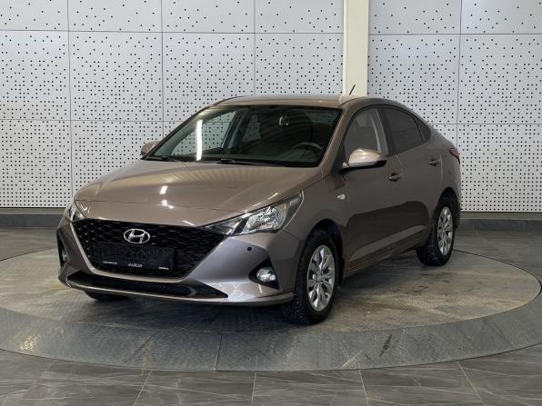 Hyundai Solaris II Рестайлинг с пробегом 2021 года, цена 865 000 рублей, 53186 км, седан, Автокод Объявления