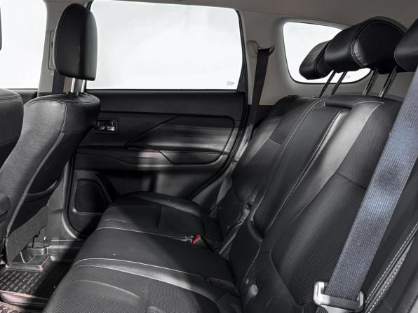 Mitsubishi Outlander III Рестайлинг 3 с пробегом 2018 года, цена 1 990 000 рублей, 133398 км, внедорожник, Автокод Объявления