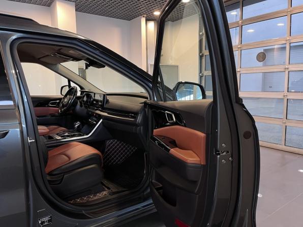 Kia Carnival IV с пробегом 2021 года, цена 3 640 000 рублей, 93706 км, минивэн, Автокод Объявления