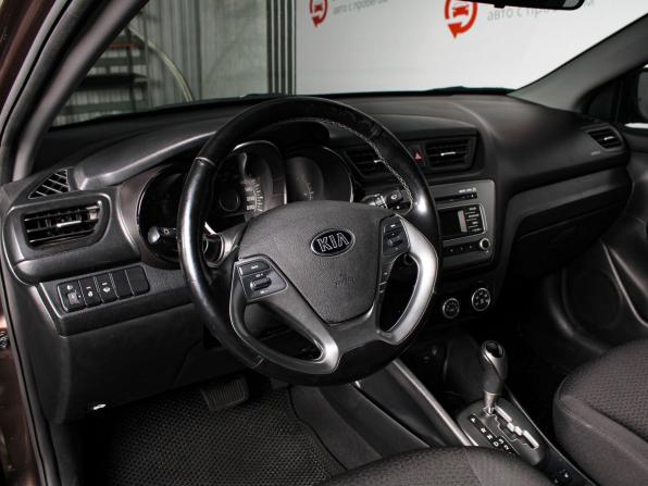 Kia Rio III Рестайлинг с пробегом 2016 года, цена 890 000 рублей, 138932 км, седан, Автокод Объявления