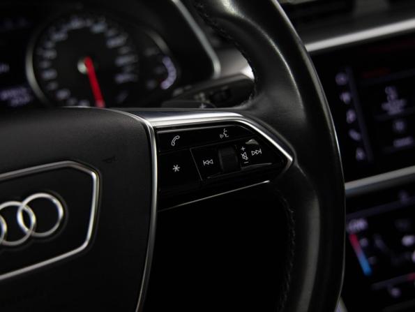 Audi A6 V (C8) с пробегом 2019 года, цена 3 199 000 рублей, 145000 км, седан, Автокод Объявления