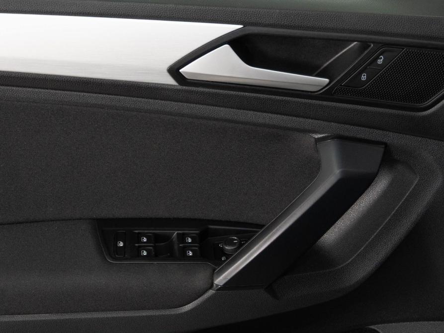 Volkswagen Tiguan II Рестайлинг Казань  - изображение 19