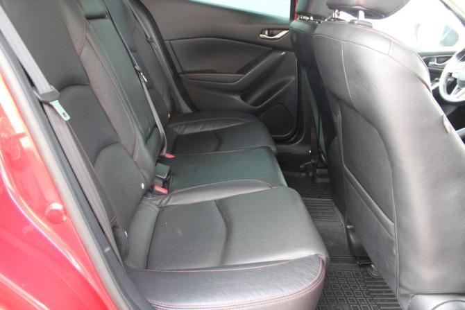 Mazda 3 III (BM) с пробегом 2013 года, цена 1 585 000 рублей, 101353 км, хэтчбек, Автокод Объявления