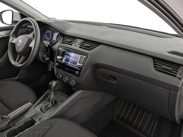 Skoda Octavia III (A7) Рестайлинг с пробегом 2020 года, цена 1 845 000 рублей, 83528 км, лифтбек, Автокод Объявления