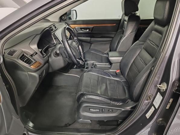 Honda CR-V V с пробегом 2017 года, цена 2 099 000 рублей, 302658 км, внедорожник, Автокод Объявления