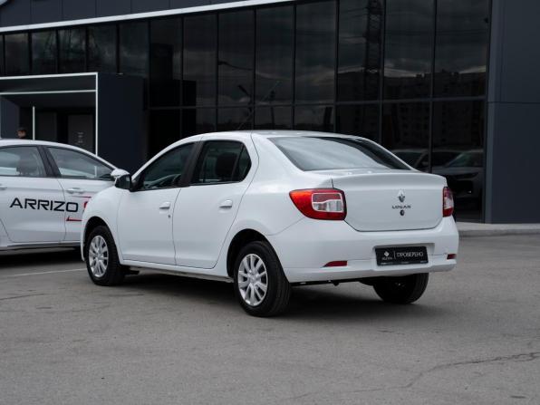 Renault Logan II Рестайлинг с пробегом 2021 года, цена 950 000 рублей, 89260 км, седан, Автокод Объявления