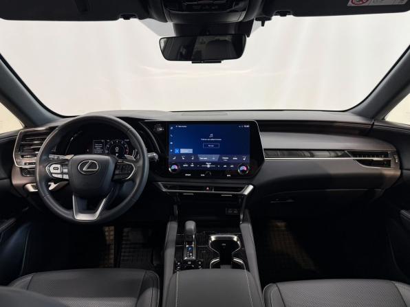 Lexus RX V с пробегом 2023 года, цена 7 500 000 рублей, 55229 км, внедорожник, Автокод Объявления