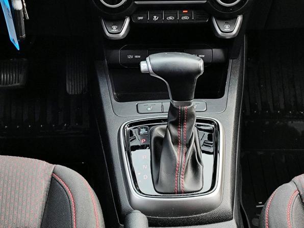 Kia Rio IV Рестайлинг с пробегом 2021 года, цена 1 849 000 рублей, 50094 км, хэтчбек, Автокод Объявления