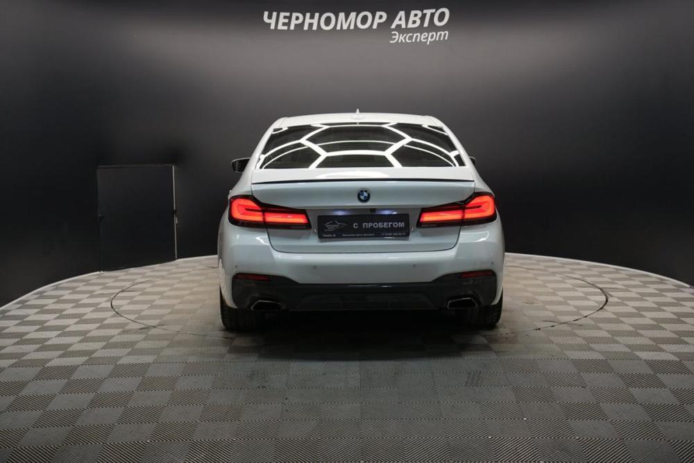 BMW 5 серии VII (G30/G31/G38) Рестайлинг Крым  - изображение 4