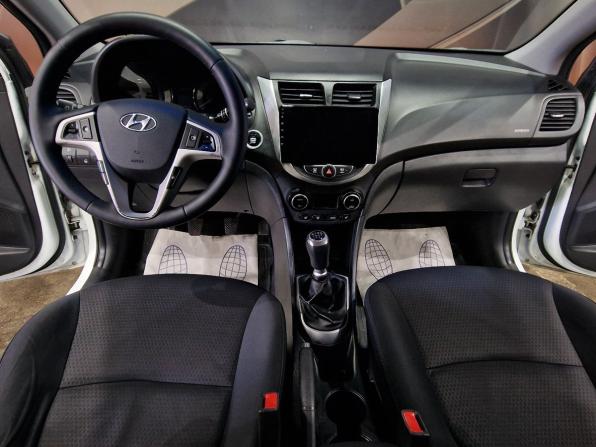 Hyundai Solaris I Рестайлинг с пробегом 2014 года, цена 970 000 рублей, 128440 км, хэтчбек, Автокод Объявления