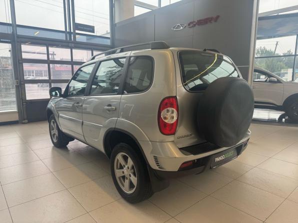 Chevrolet Niva I Рестайлинг с пробегом 2016 года, цена 799 000 рублей, 61227 км, внедорожник, Автокод Объявления