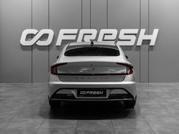 Hyundai Sonata VIII (DN8) с пробегом 2020 года, цена 2 449 000 рублей, 130023 км, седан, Автокод Объявления
