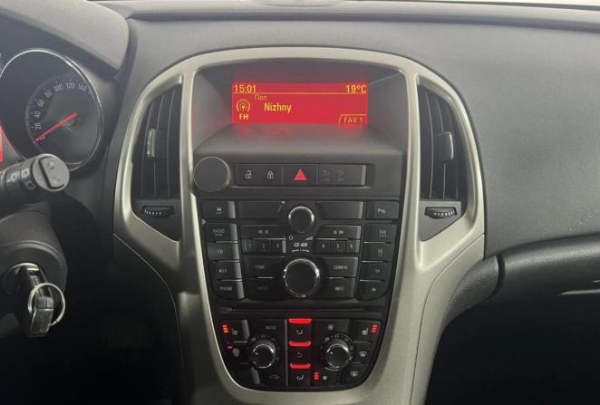 Opel Astra J Рестайлинг с пробегом 2011 года, цена 755 000 рублей, 124999 км, хэтчбек, Автокод Объявления