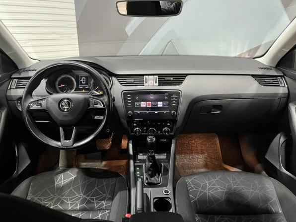 Skoda Octavia III (A7) Рестайлинг с пробегом 2019 года, цена 1 950 000 рублей, 114275 км, лифтбек, Автокод Объявления