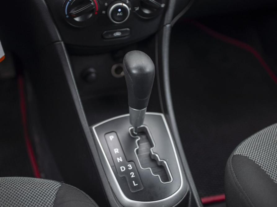 Hyundai Solaris I Курган  - изображение 13