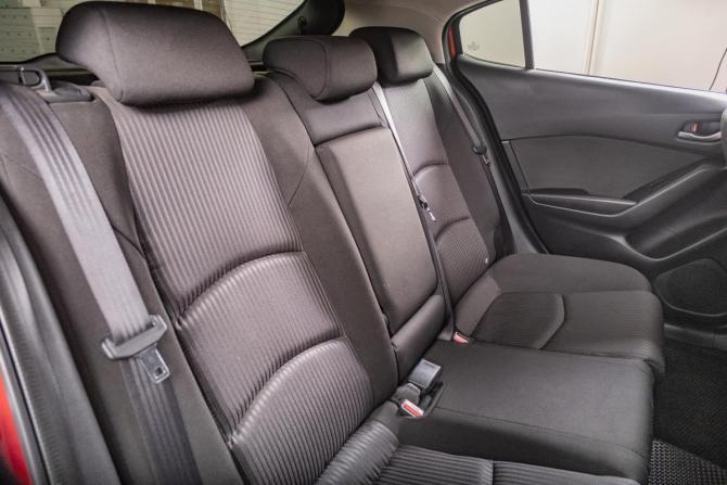 Mazda Axela III с пробегом 2015 года, цена 1 329 000 рублей, 105418 км, хэтчбек, Автокод Объявления