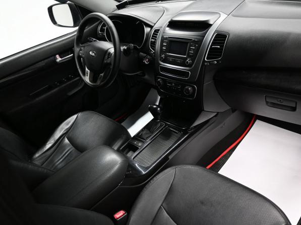 Kia Sorento II Рестайлинг с пробегом 2012 года, цена 1 595 000 рублей, 213219 км, внедорожник, Автокод Объявления