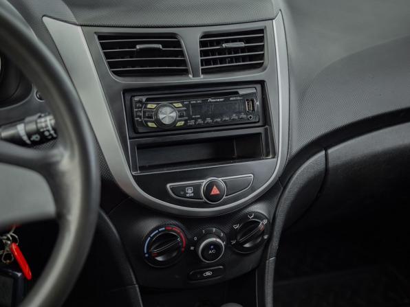 Hyundai Solaris I с пробегом 2011 года, цена 683 000 рублей, 136500 км, седан, Автокод Объявления