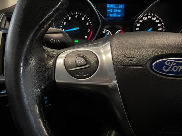 Ford Focus III с пробегом 2012 года, цена 609 000 рублей, 320000 км, универсал, Автокод Объявления