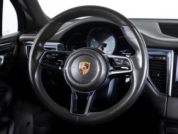 Porsche Macan I с пробегом 2014 года, цена 2 690 000 рублей, 122788 км, внедорожник, Автокод Объявления