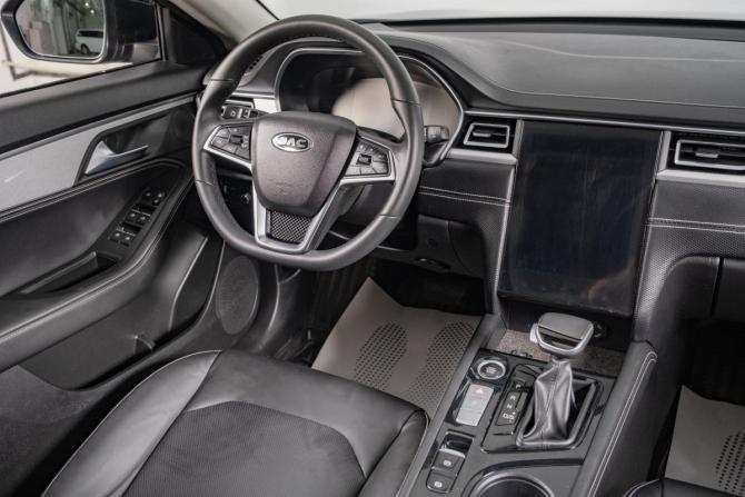 JAC J7 I с пробегом 2023 года, цена 1 439 000 рублей, 31500 км, лифтбек, Автокод Объявления