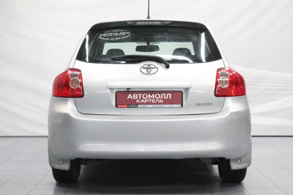 Toyota Auris I Кемерово  - изображение 8