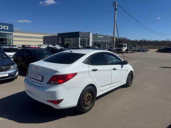 Hyundai Solaris I Рестайлинг с пробегом 2016 года, цена 669 000 рублей, 199000 км, седан, Автокод Объявления