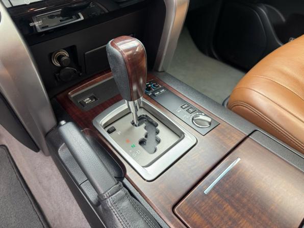 Toyota Land Cruiser 200 Series Рестайлинг 1 с пробегом 2014 года, цена 5 599 000 рублей, 180045 км, внедорожник, Автокод Объявления