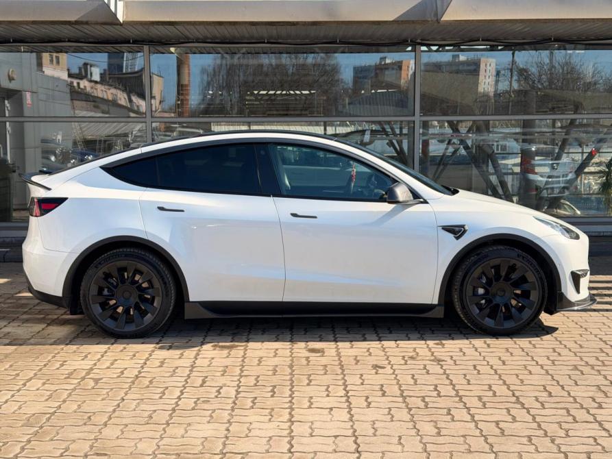 Tesla Model Y I Москва  - изображение 2