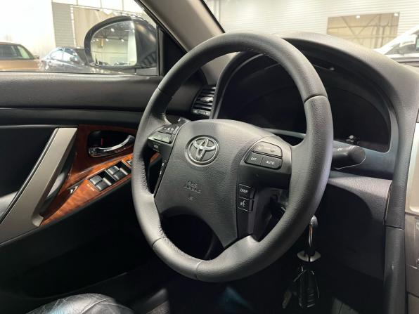 Toyota Camry VI (XV40) Рестайлинг с пробегом 2011 года, цена 1 099 000 рублей, 278627 км, седан, Автокод Объявления