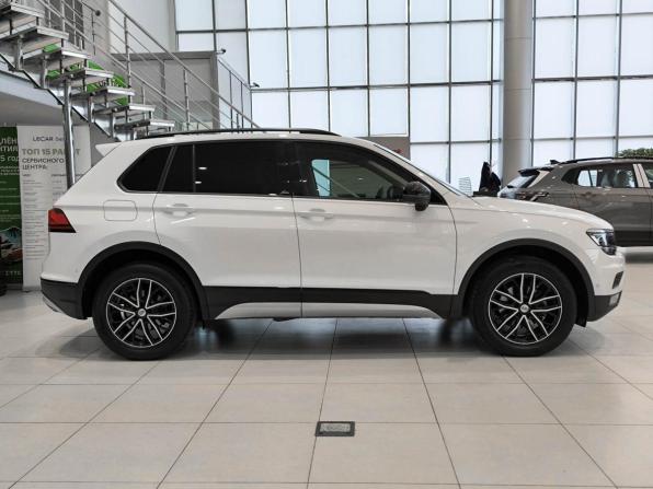Volkswagen Tiguan II с пробегом 2019 года, цена 3 150 000 рублей, 98979 км, внедорожник, Автокод Объявления