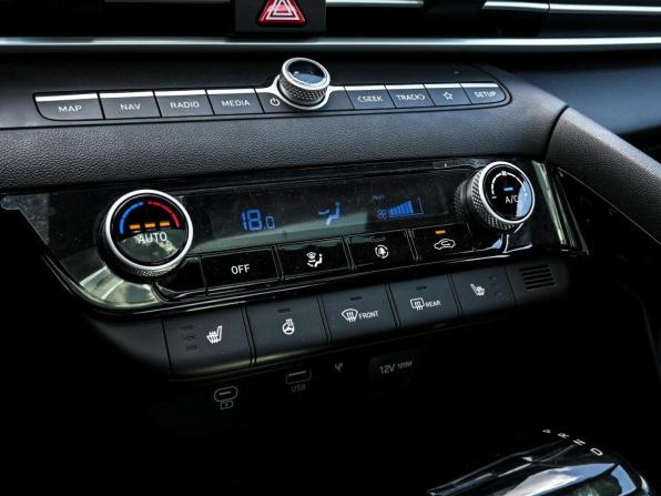 Hyundai Elantra VII (CN7) Рестайлинг с пробегом 2024 года, цена 2 619 999 рублей, 847 км, седан, Автокод Объявления