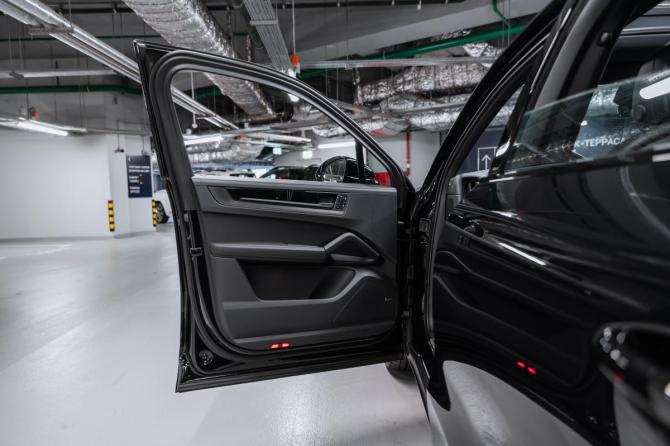 Новый Porsche Cayenne III Рестайлинг 2026 года, цена 16 800 000 рублей, внедорожник, Автокод Объявления