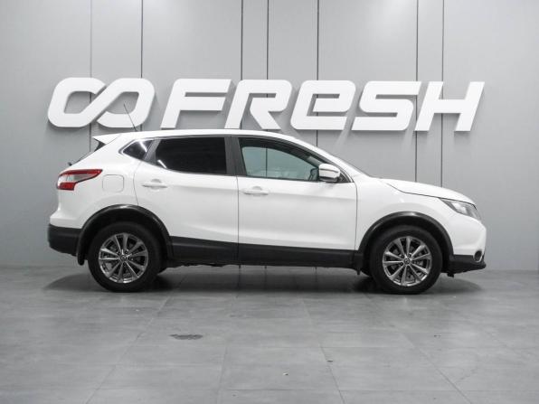 Nissan Qashqai II с пробегом 2016 года, цена 1 499 000 рублей, 161087 км, внедорожник, Автокод Объявления