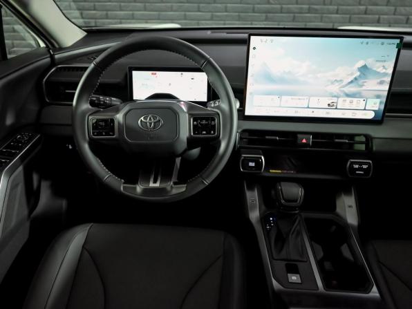 Toyota RAV4 VI (XA60) с пробегом 2025 года, цена 4 490 000 рублей, 33 км, внедорожник, Автокод Объявления