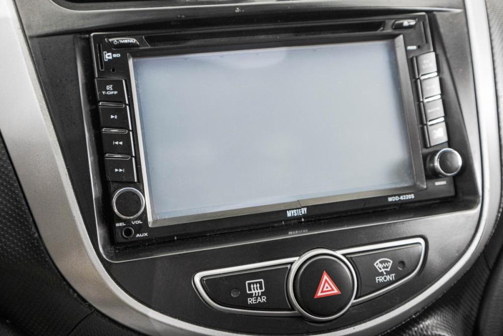 Hyundai Solaris I Барнаул  - изображение 18