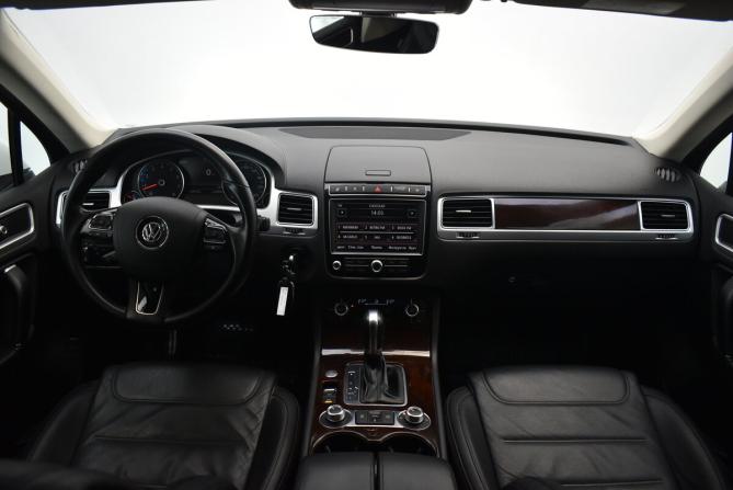 Volkswagen Touareg II Рестайлинг с пробегом 2016 года, цена 3 395 000 рублей, 129335 км, внедорожник, Автокод Объявления