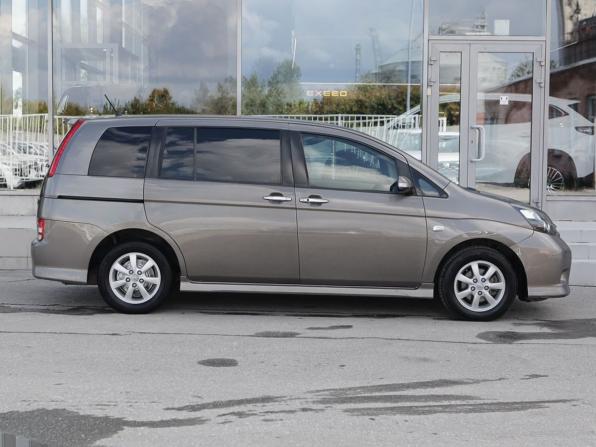 Toyota ISis I Рестайлинг с пробегом 2010 года, цена 1 150 000 рублей, 181213 км, компактвэн, Автокод Объявления