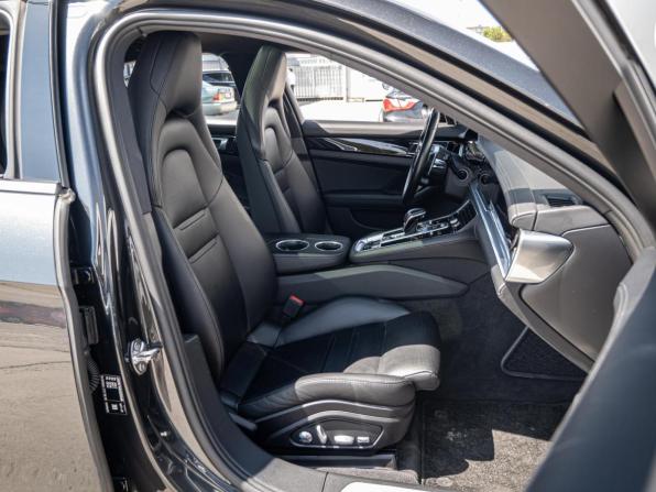 Porsche Panamera II с пробегом 2017 года, цена 5 730 000 рублей, 110487 км, лифтбек, Автокод Объявления