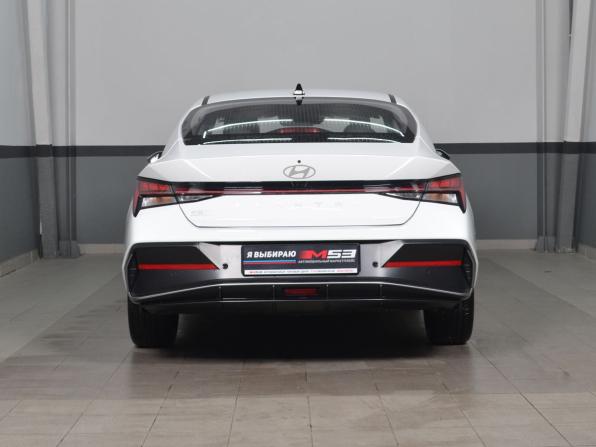 Hyundai Elantra VII (CN7) Рестайлинг с пробегом 2025 года, цена 2 599 995 рублей, 14 км, седан, Автокод Объявления