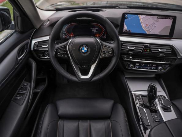 BMW 5 серии VII (G30/G31/G38) Рестайлинг с пробегом 2022 года, цена 4 356 000 рублей, 59807 км, седан, Автокод Объявления
