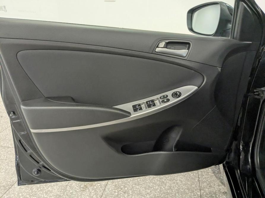 Hyundai Solaris I Рестайлинг Москва  - изображение 8