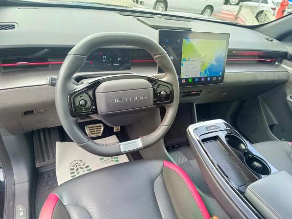 JETOUR DASHING I с пробегом 2023 года, цена 2 099 995 рублей, 33943 км, внедорожник, Автокод Объявления
