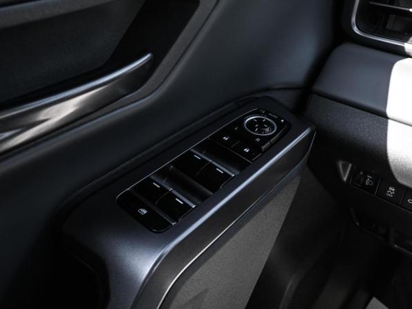 Toyota RAV4 VI (XA60) с пробегом 2026 года, цена 4 400 000 рублей, 29 км, внедорожник, Автокод Объявления