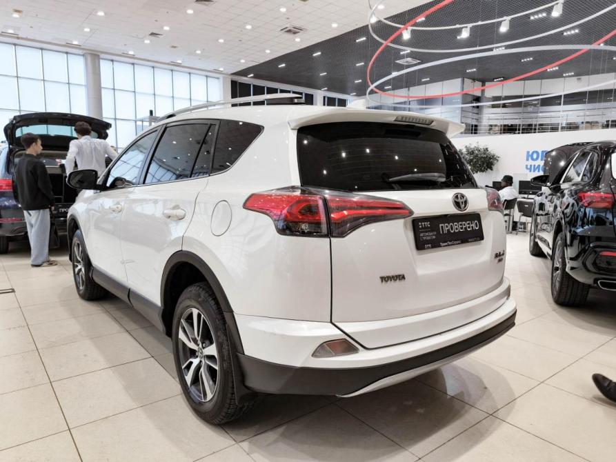 Toyota RAV4 IV (XA40) Рестайлинг Казань  - изображение 8