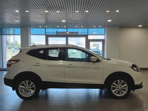 Nissan Qashqai II с пробегом 2017 года, цена 1 720 000 рублей, 161212 км, внедорожник, Автокод Объявления