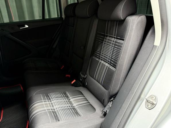 Volkswagen Tiguan I Рестайлинг с пробегом 2015 года, цена 1 699 000 рублей, 214676 км, внедорожник, Автокод Объявления