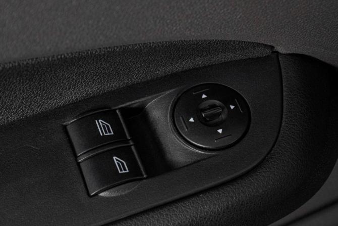 Ford Focus II с пробегом 2007 года, цена 329 000 рублей, 228391 км, седан, Автокод Объявления